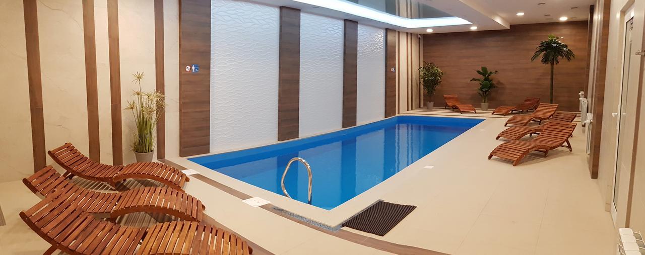 Hotel - Restauracja "Sloneczna" Jarocin Dış mekan fotoğraf