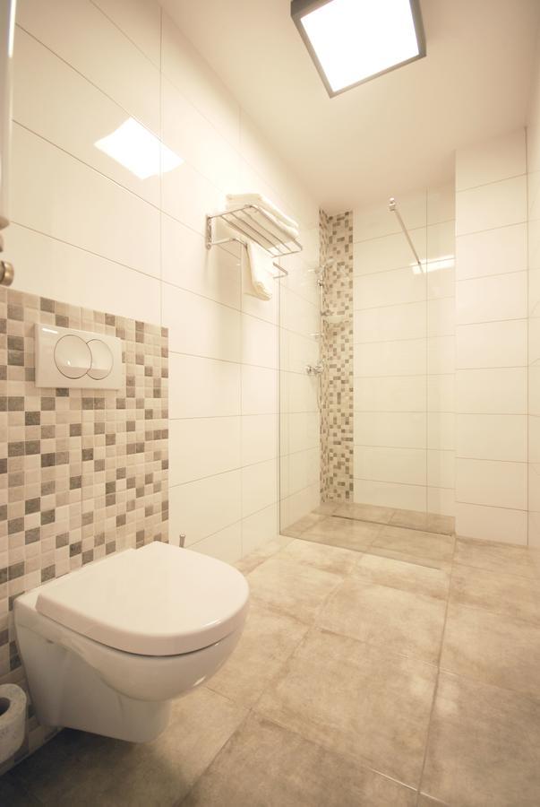 Hotel - Restauracja "Sloneczna" Jarocin Dış mekan fotoğraf